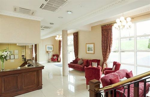 מקרום Riverside Park Hotel מראה חיצוני תמונה