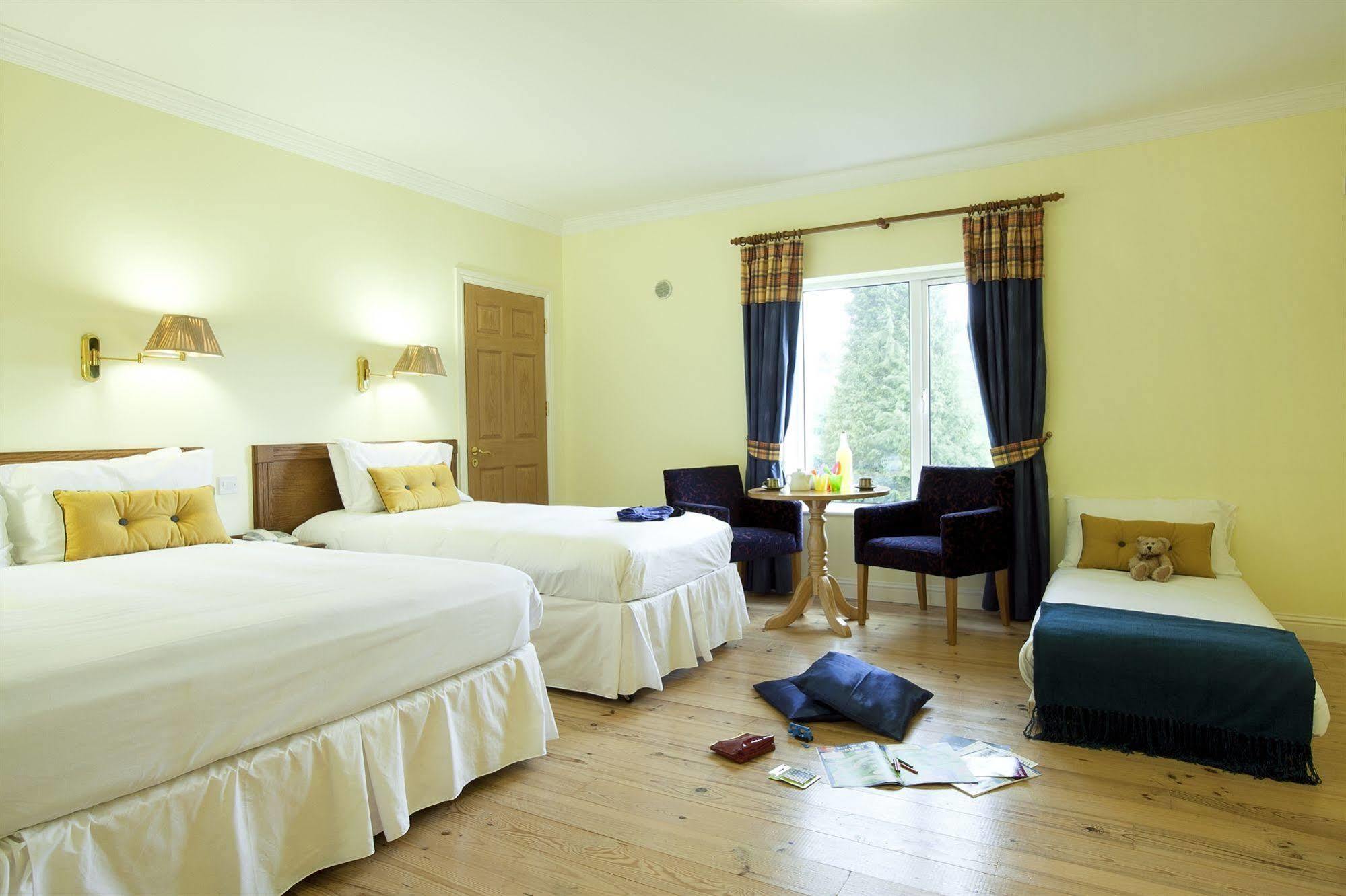 מקרום Riverside Park Hotel מראה חיצוני תמונה